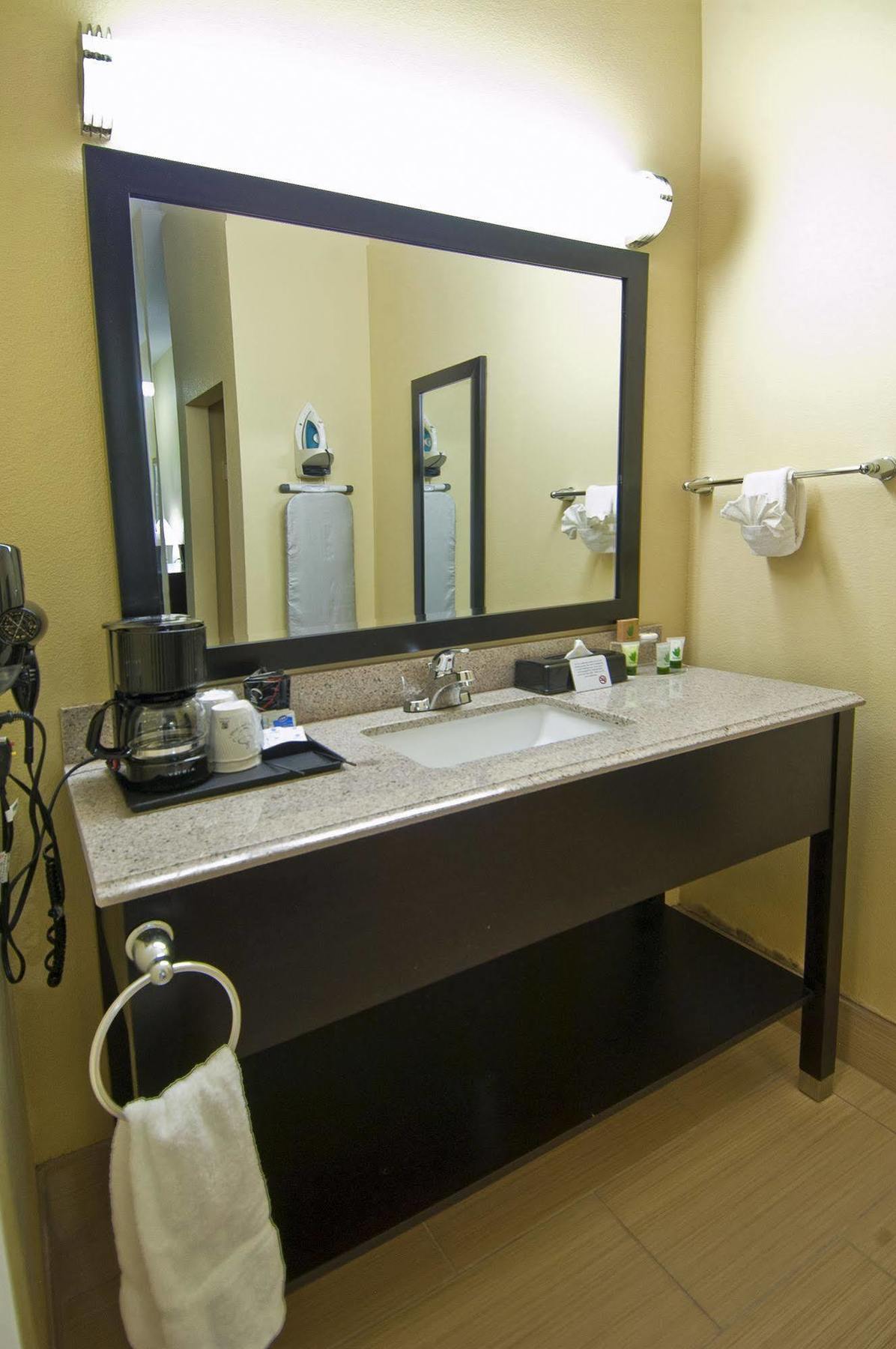 Executive Inn And Suites Tyler Exteriör bild